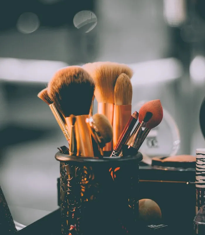 Cejas y pestañas - Reservas por WhatsApp para cejas y pestañas